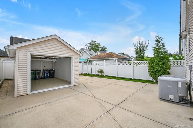 89-78 219th Street, Queens Village, NY 11427