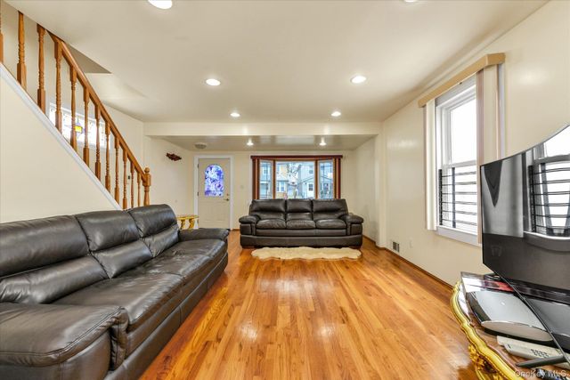 89-78 219th Street, Queens Village, NY 11427