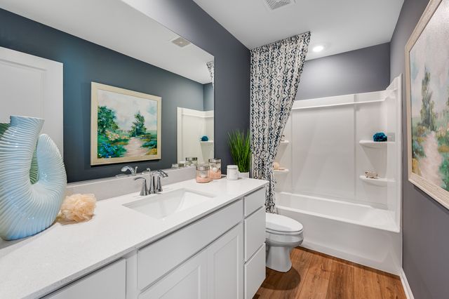 241 Settlers Place, West Dundee, IL 60118