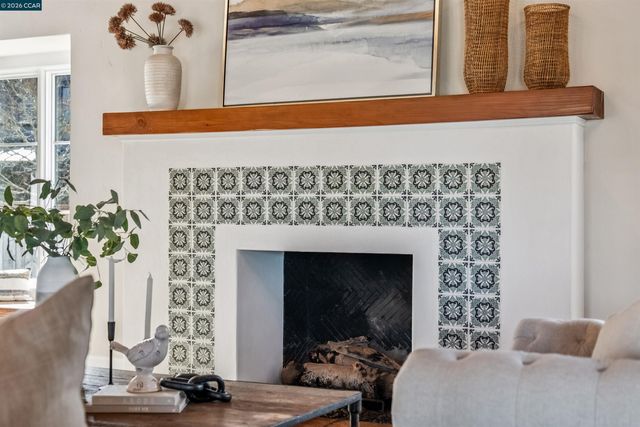 850 Las Trampas Rd, Lafayette, CA 94549