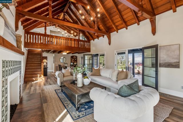 850 Las Trampas Rd, Lafayette, CA 94549