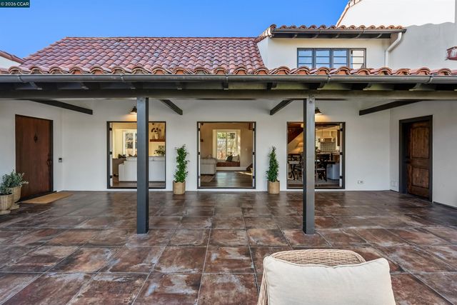 850 Las Trampas Rd, Lafayette, CA 94549