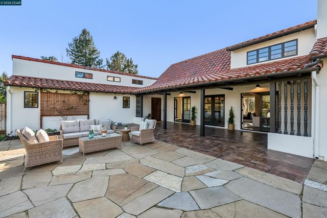 850 Las Trampas Rd, Lafayette, CA 94549