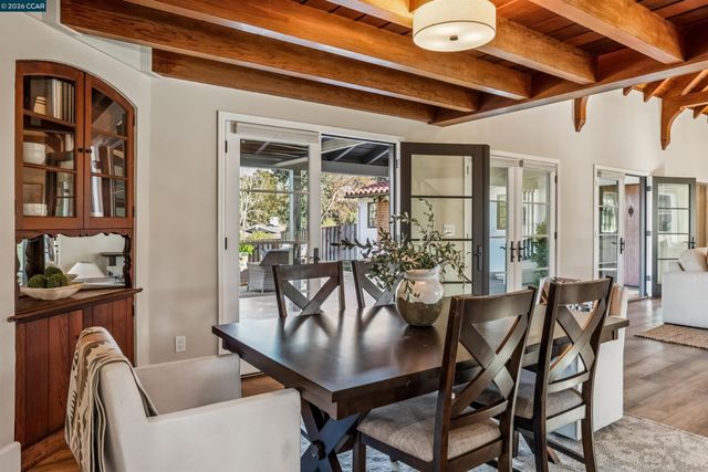 850 Las Trampas Rd, Lafayette, CA 94549