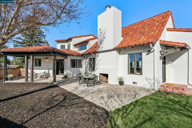 850 Las Trampas Rd, Lafayette, CA 94549