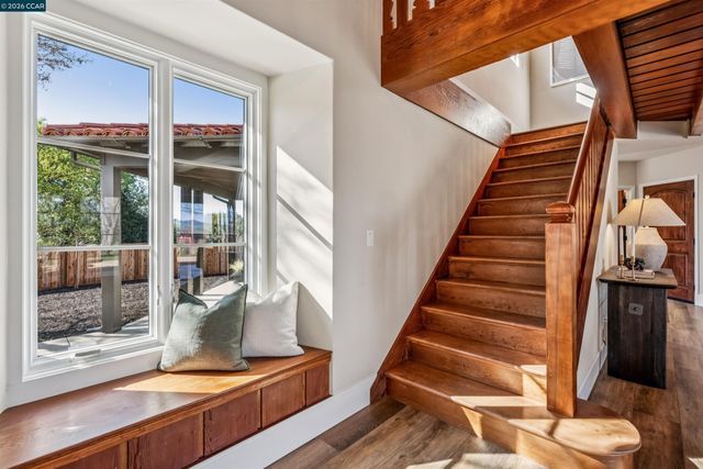 850 Las Trampas Rd, Lafayette, CA 94549