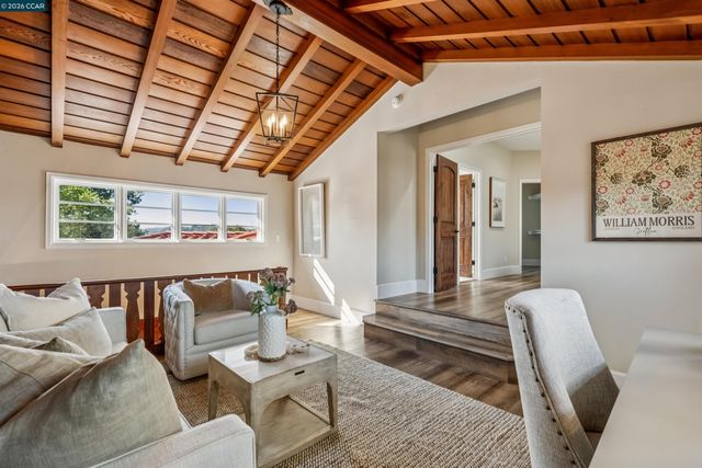 850 Las Trampas Rd, Lafayette, CA 94549