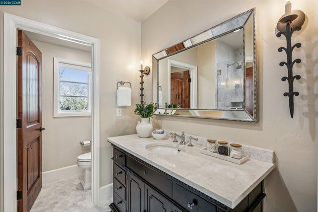 850 Las Trampas Rd, Lafayette, CA 94549