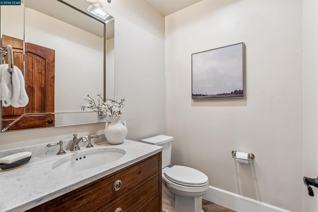 850 Las Trampas Rd, Lafayette, CA 94549