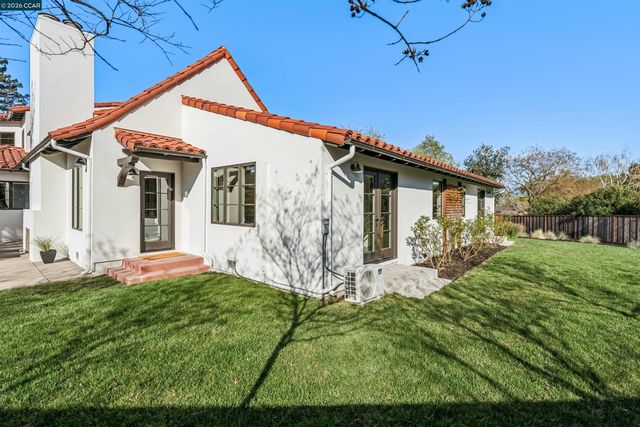 850 Las Trampas Rd, Lafayette, CA 94549