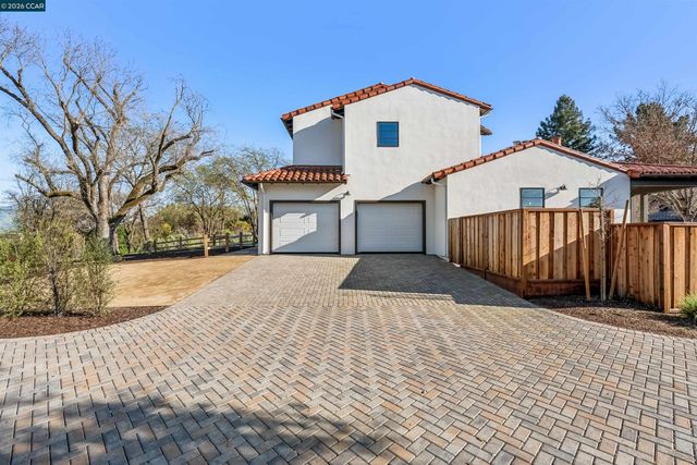 850 Las Trampas Rd, Lafayette, CA 94549