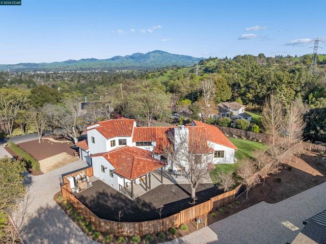 850 Las Trampas Rd, Lafayette, CA 94549