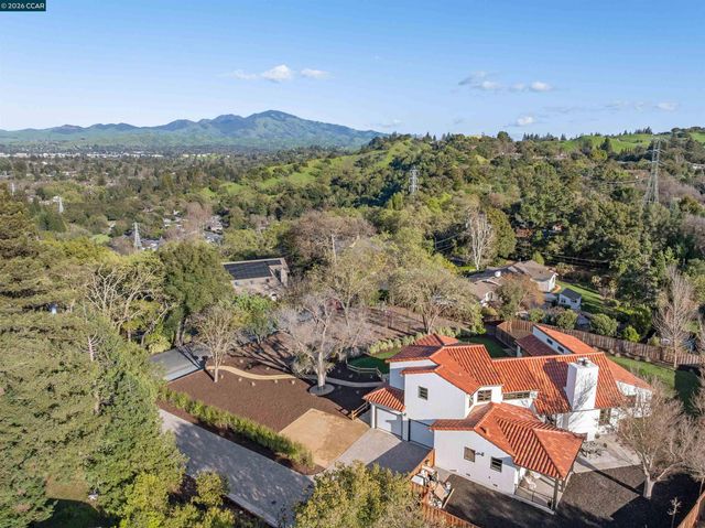 850 Las Trampas Rd, Lafayette, CA 94549