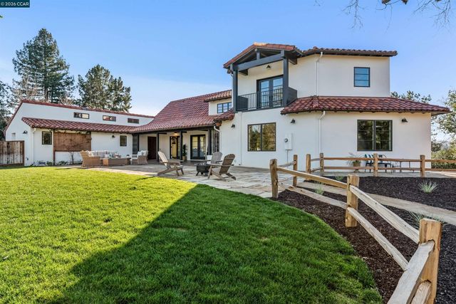 850 Las Trampas Rd, Lafayette, CA 94549