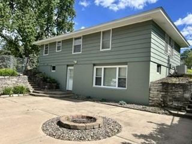 3900 W 113th Street, Bloomington, MN 55437