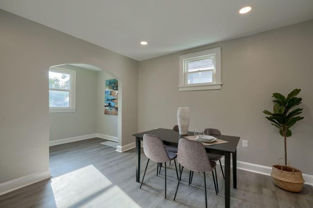 1071 Seymour Avenue, Columbus, OH 43206