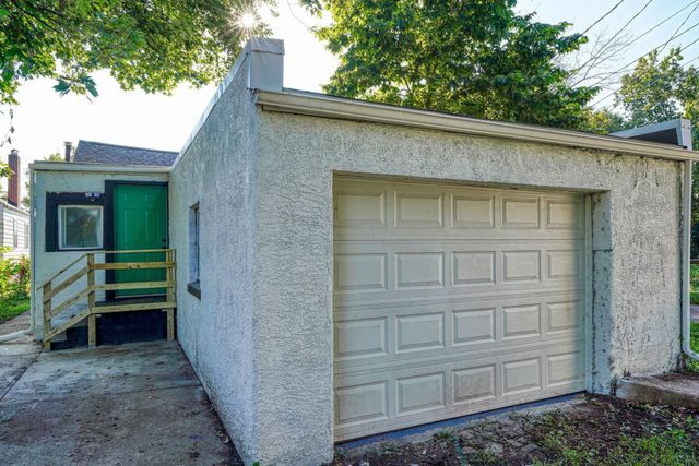 1071 Seymour Avenue, Columbus, OH 43206