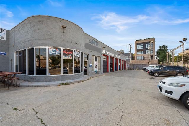 629 N Ashland Avenue, Chicago, IL 60622