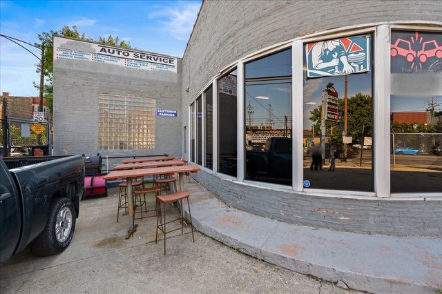 629 N Ashland Avenue, Chicago, IL 60622