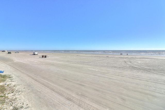 328 Purslane Dr, Port Aransas, TX 78373