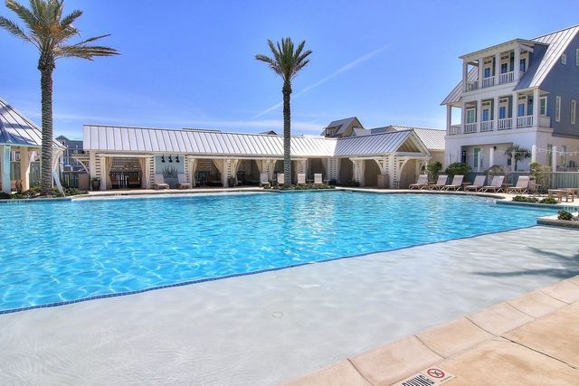 328 Purslane Dr, Port Aransas, TX 78373