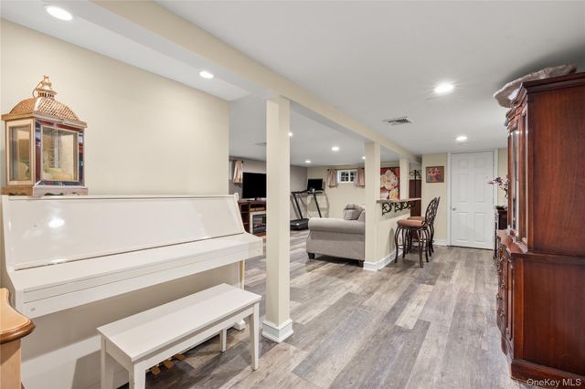 59 E Shore Drive, Massapequa, NY 11758