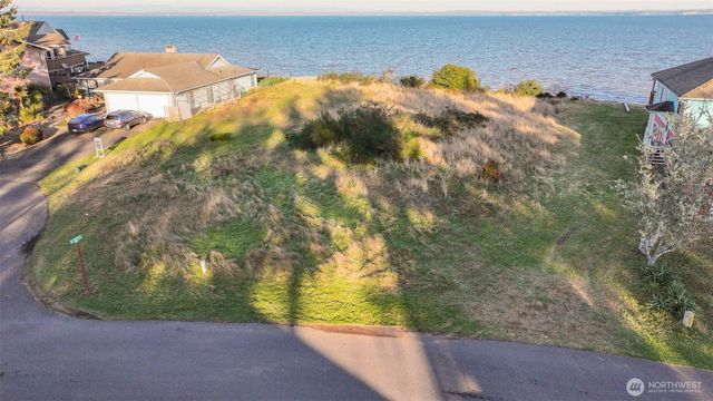 514 Mountain View Court SE, Ocean Shores, WA 98569
