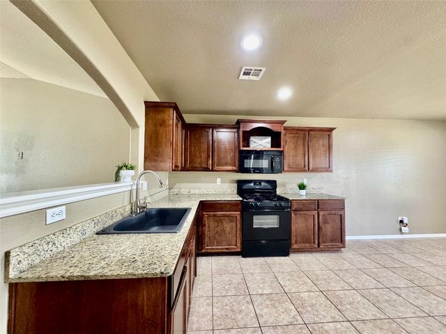 11421 E 110th Place North N, Owasso, OK 74055