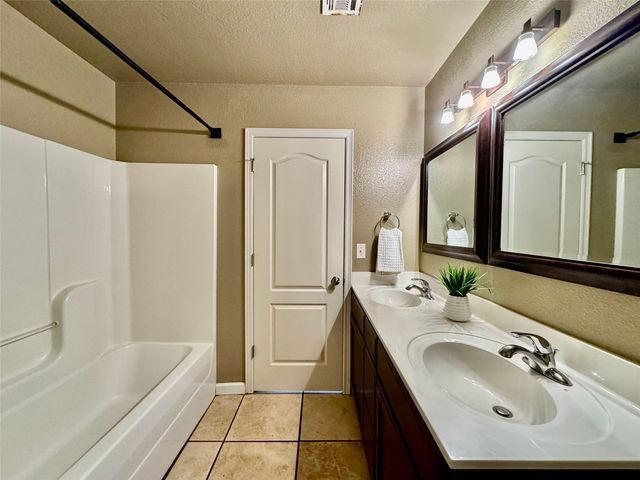 11421 E 110th Place North N, Owasso, OK 74055