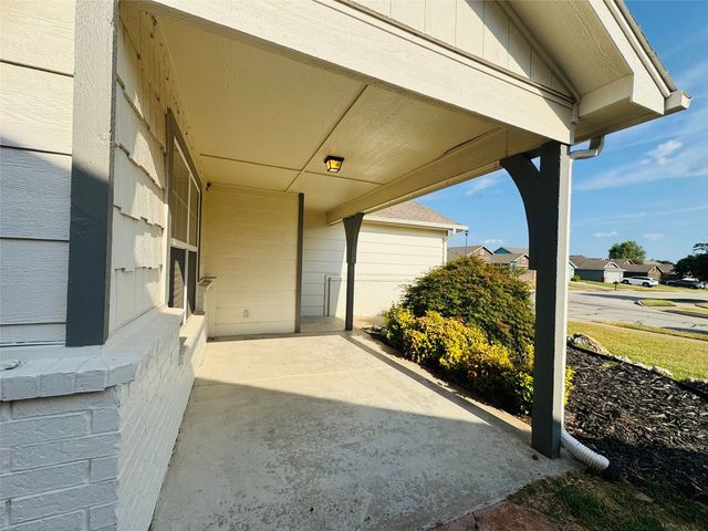 11421 E 110th Place North N, Owasso, OK 74055