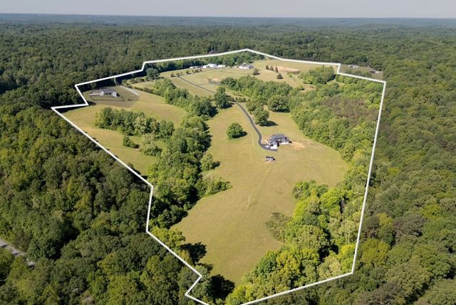 333 Moonlight Dr, Vanleer, TN 37181