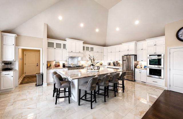 333 Moonlight Dr, Vanleer, TN 37181