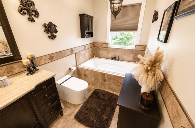 333 Moonlight Dr, Vanleer, TN 37181