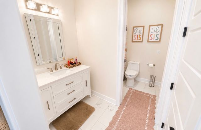 333 Moonlight Dr, Vanleer, TN 37181