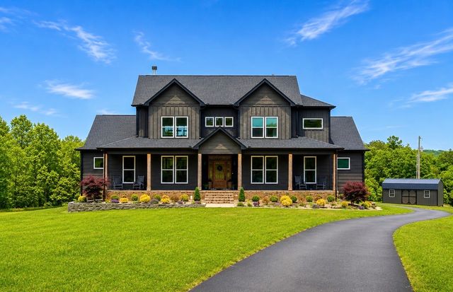 333 Moonlight Dr, Vanleer, TN 37181