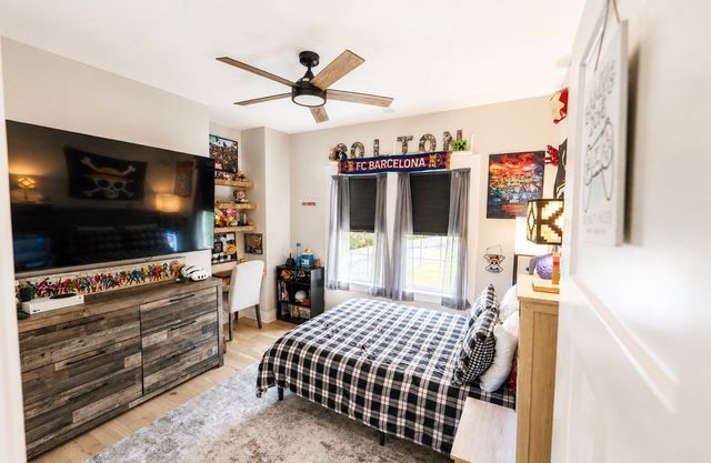 333 Moonlight Dr, Vanleer, TN 37181