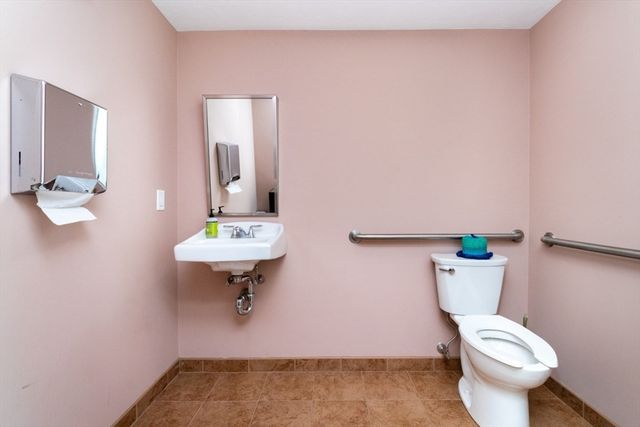 1581 Main Street, Weymouth, MA 02190