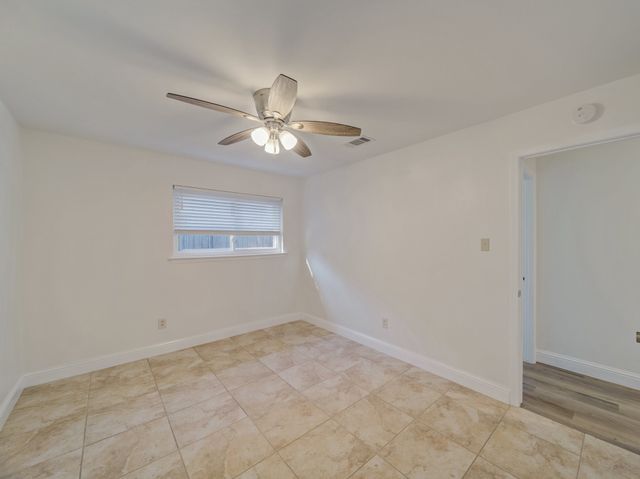 844 Saddle Road, White Settlement, TX 76108