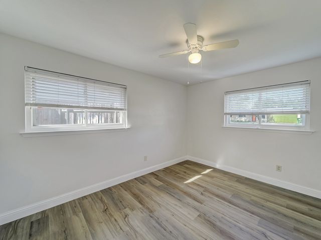 844 Saddle Road, White Settlement, TX 76108