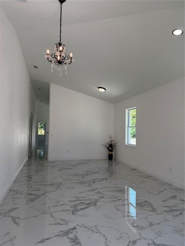 8926 N ORLEANS, Tampa, FL 33604
