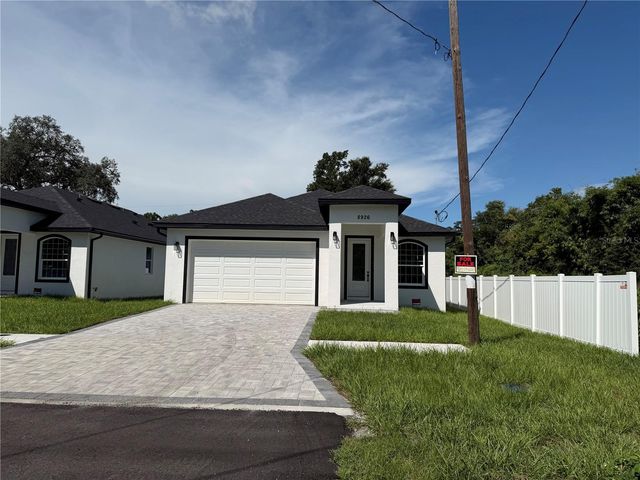 8926 N ORLEANS, Tampa, FL 33604