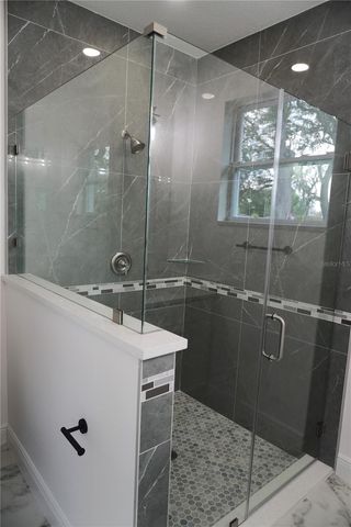 8926 N ORLEANS, Tampa, FL 33604