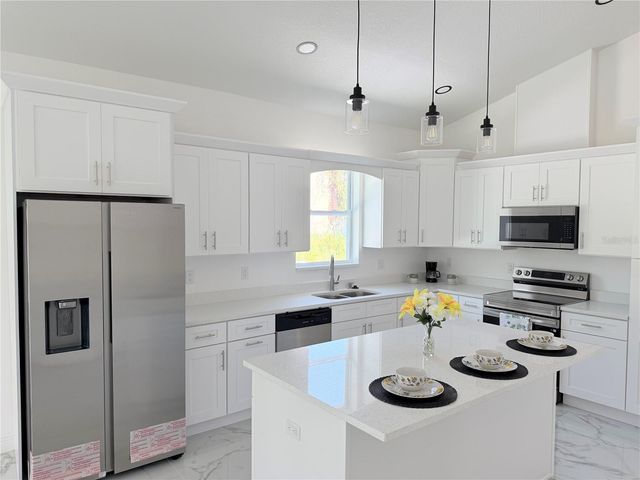 8926 N ORLEANS, Tampa, FL 33604