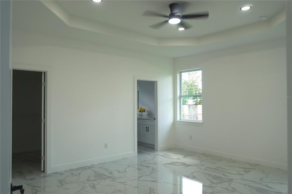 Image 16 of property listing at 8926 N ORLEANS, Tampa, FL 33604