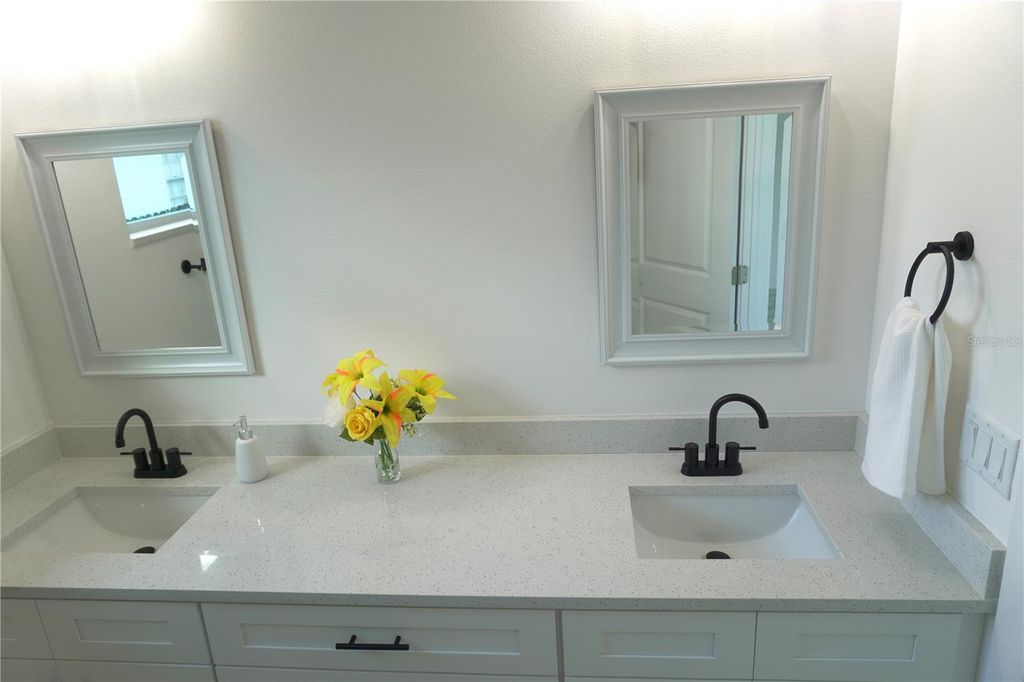 Image 21 of property listing at 8926 N ORLEANS, Tampa, FL 33604
