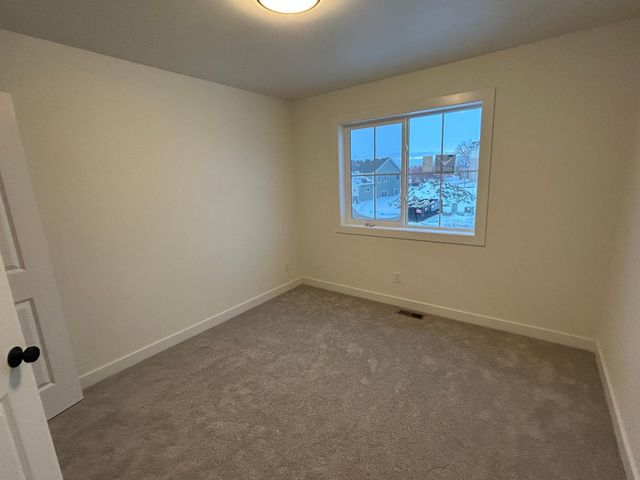 2613 36 Avenue S, Moorhead, MN 56560