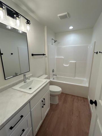 2613 36 Avenue S, Moorhead, MN 56560