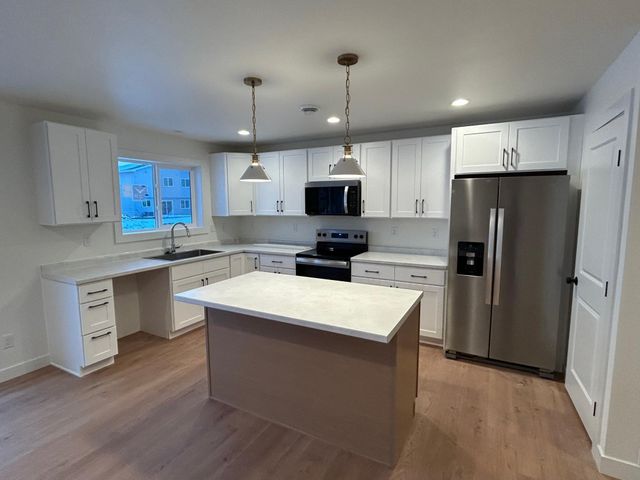 2613 36 Avenue S, Moorhead, MN 56560