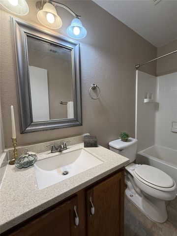 3902 Louise Lee DR, Austin, TX 78725