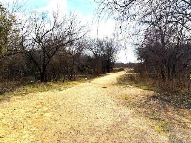 3902 Louise Lee DR, Austin, TX 78725